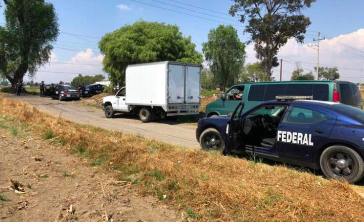 Aseguran camionetas huachicoleras en Xalmimilulco